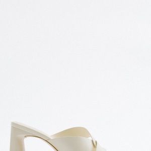Zara sandals size 40